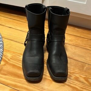 Frye black Buckle boot